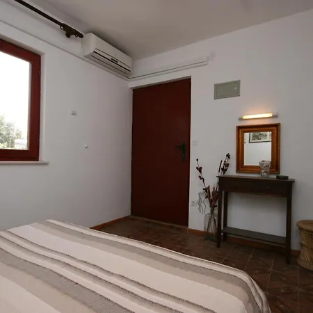 Apartamento By The Sea Mandre, Pag - 6474 *