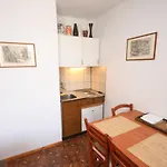 By The Sea Mandre, Pag - 6474 Apartment Mandre